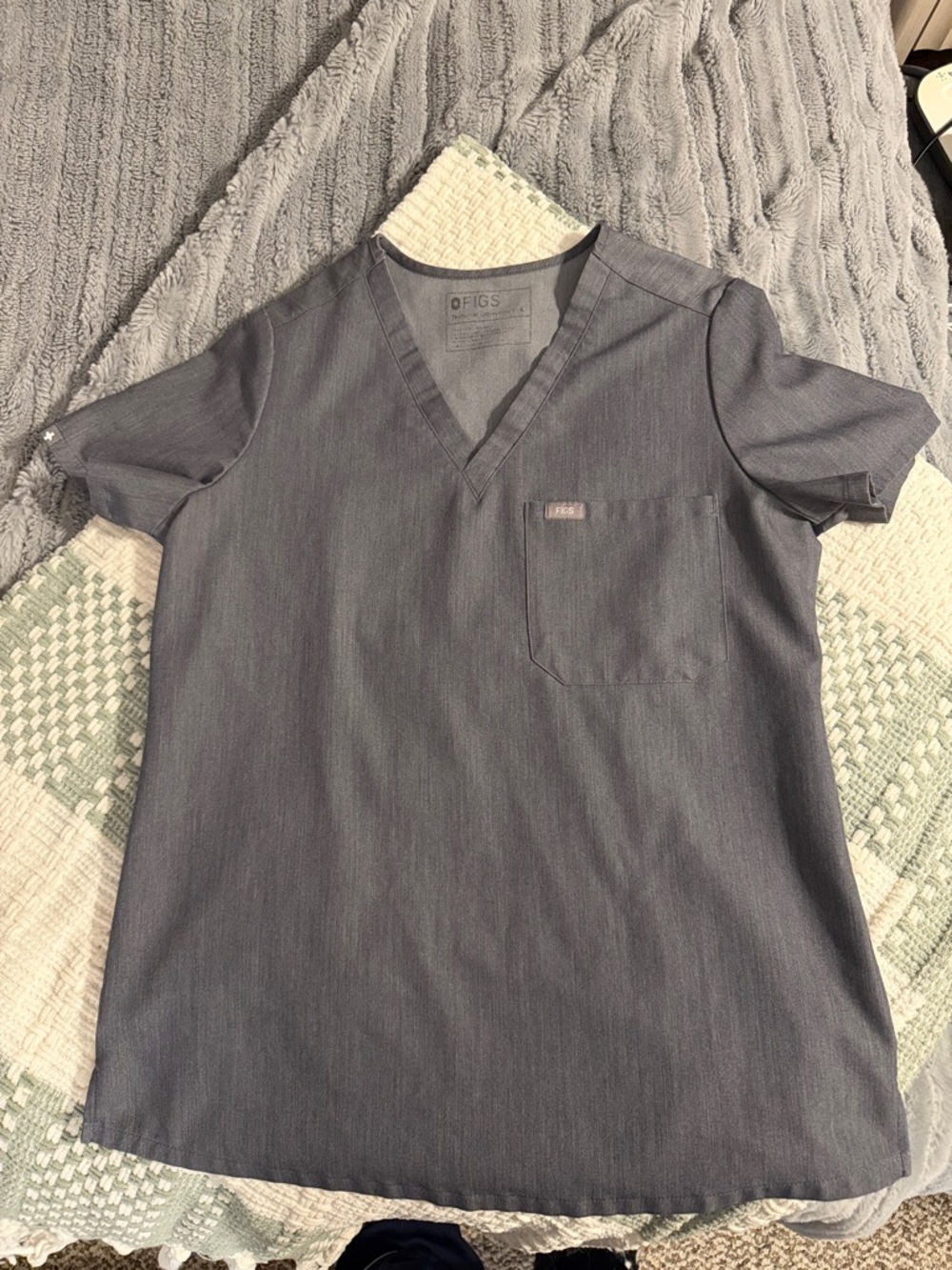 Women’s Figs Gray scrub top